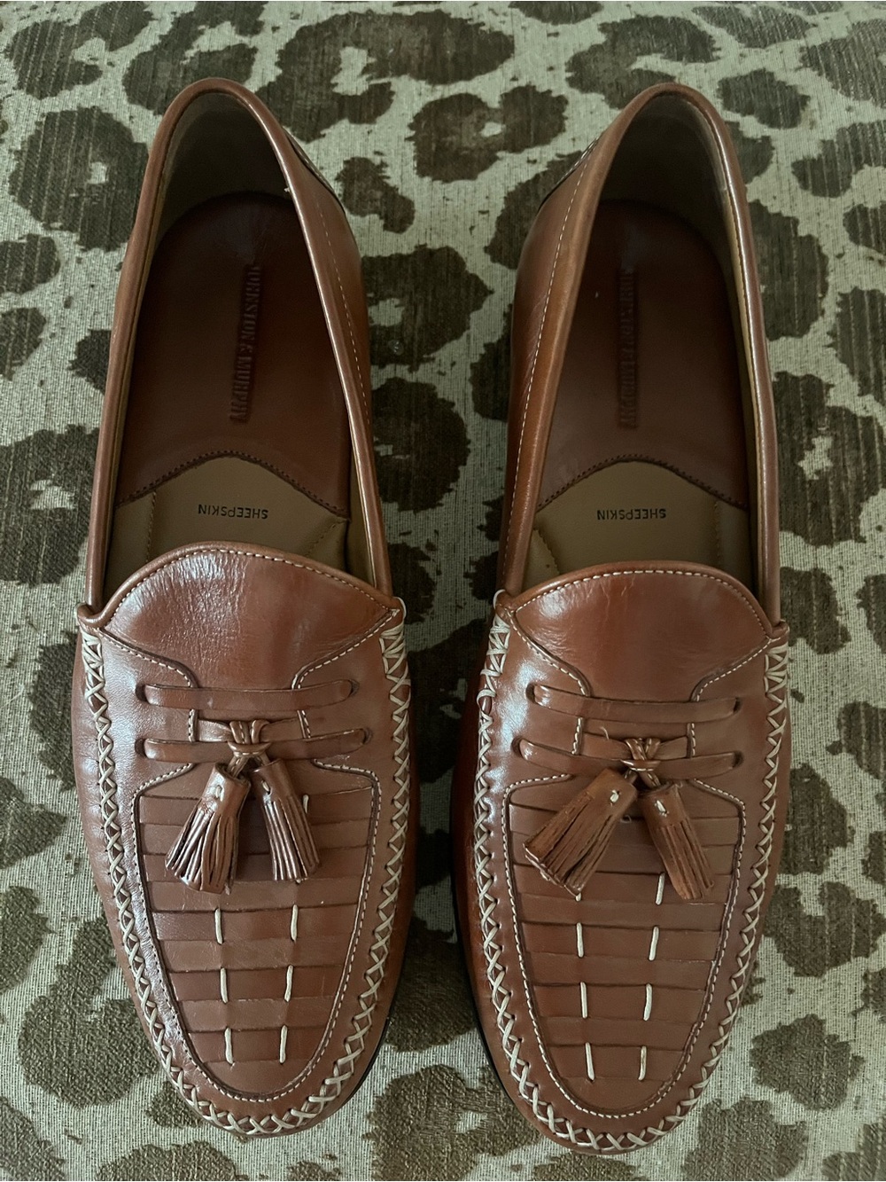 EUC Men’s Johnston & Murphy Leather Loafers 11M